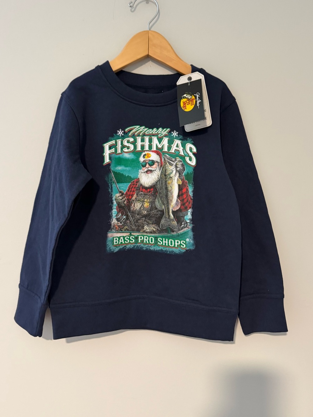 NWT Bass Pro Shops Christmas Shirt